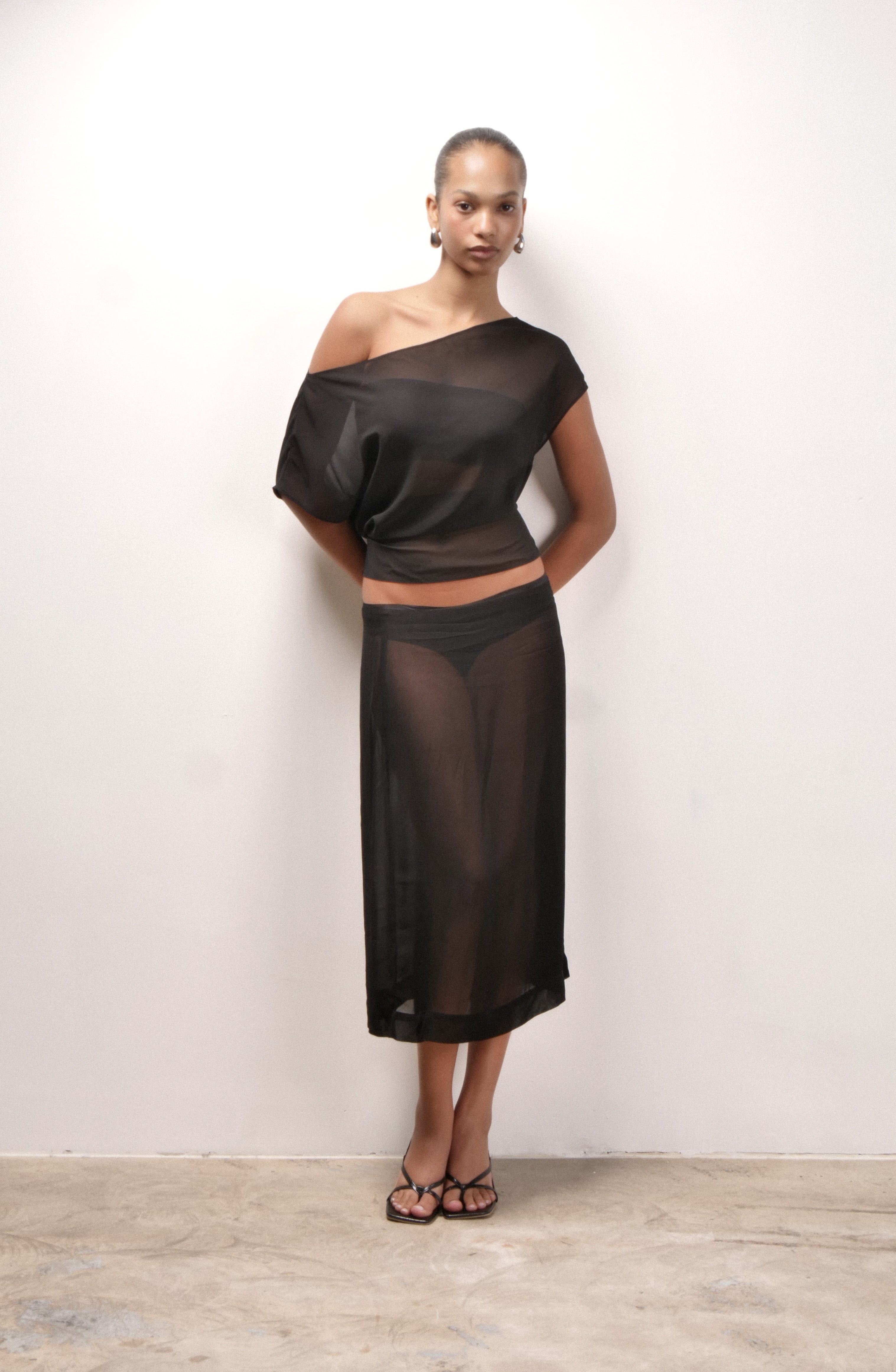 Freya Skirt Midnight – Neil Vernon